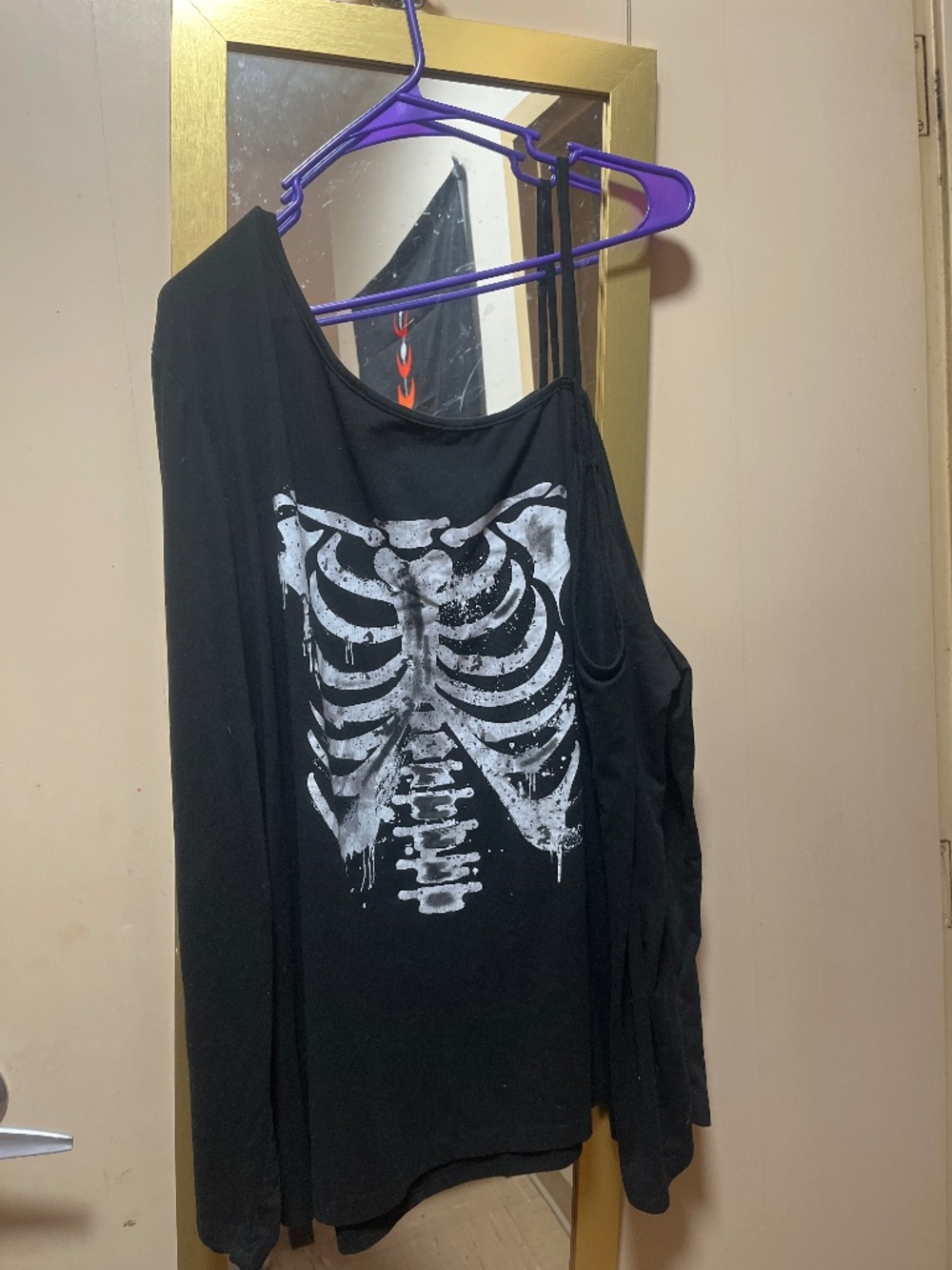 Slanted shoulder gothic style long sleeve